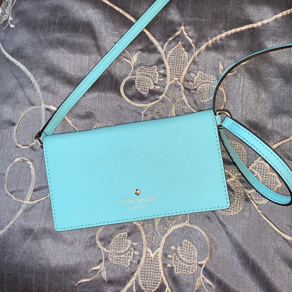 Kate spade crossbody wallet
